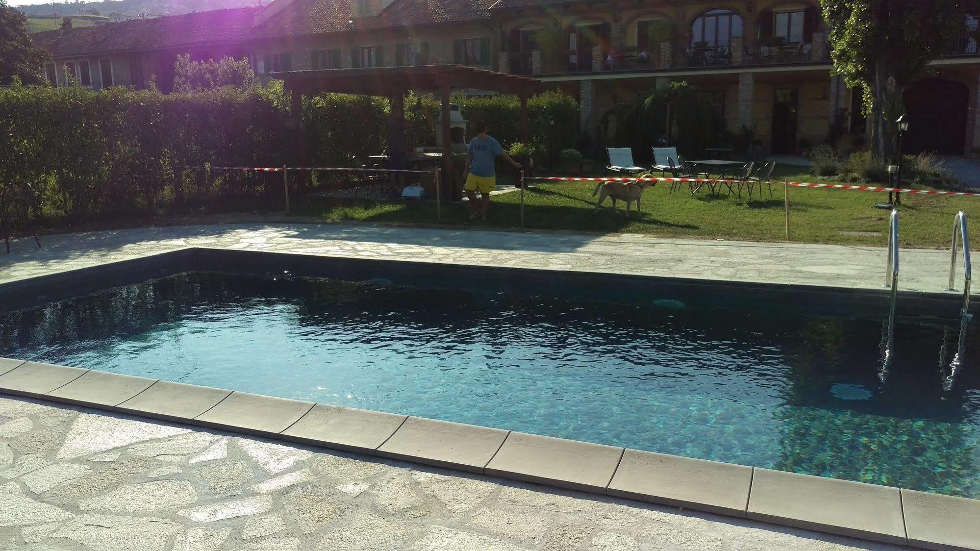 Cascina Rocca - Guest House Castiglione Falletto Esterno foto