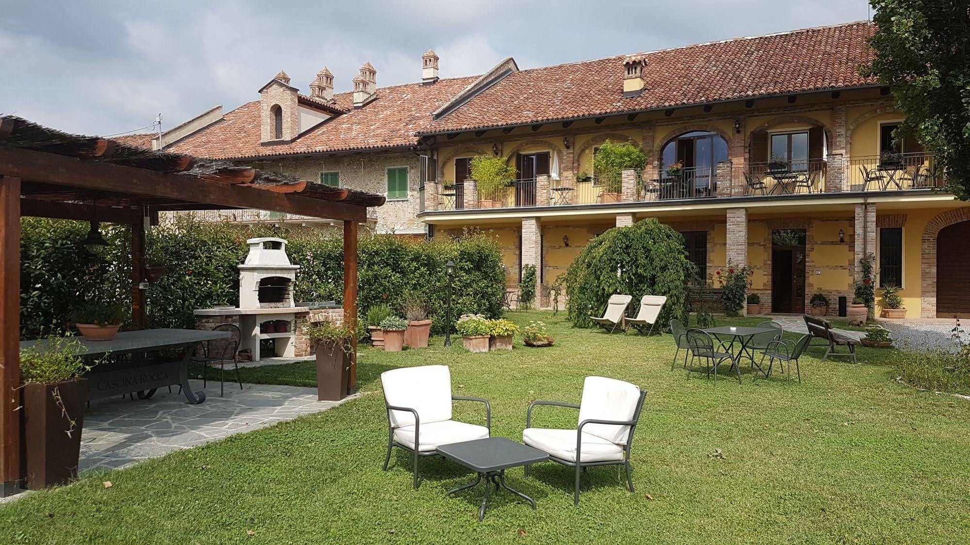 Cascina Rocca - Guest House Castiglione Falletto Esterno foto
